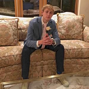 Meet your Posher, Alex